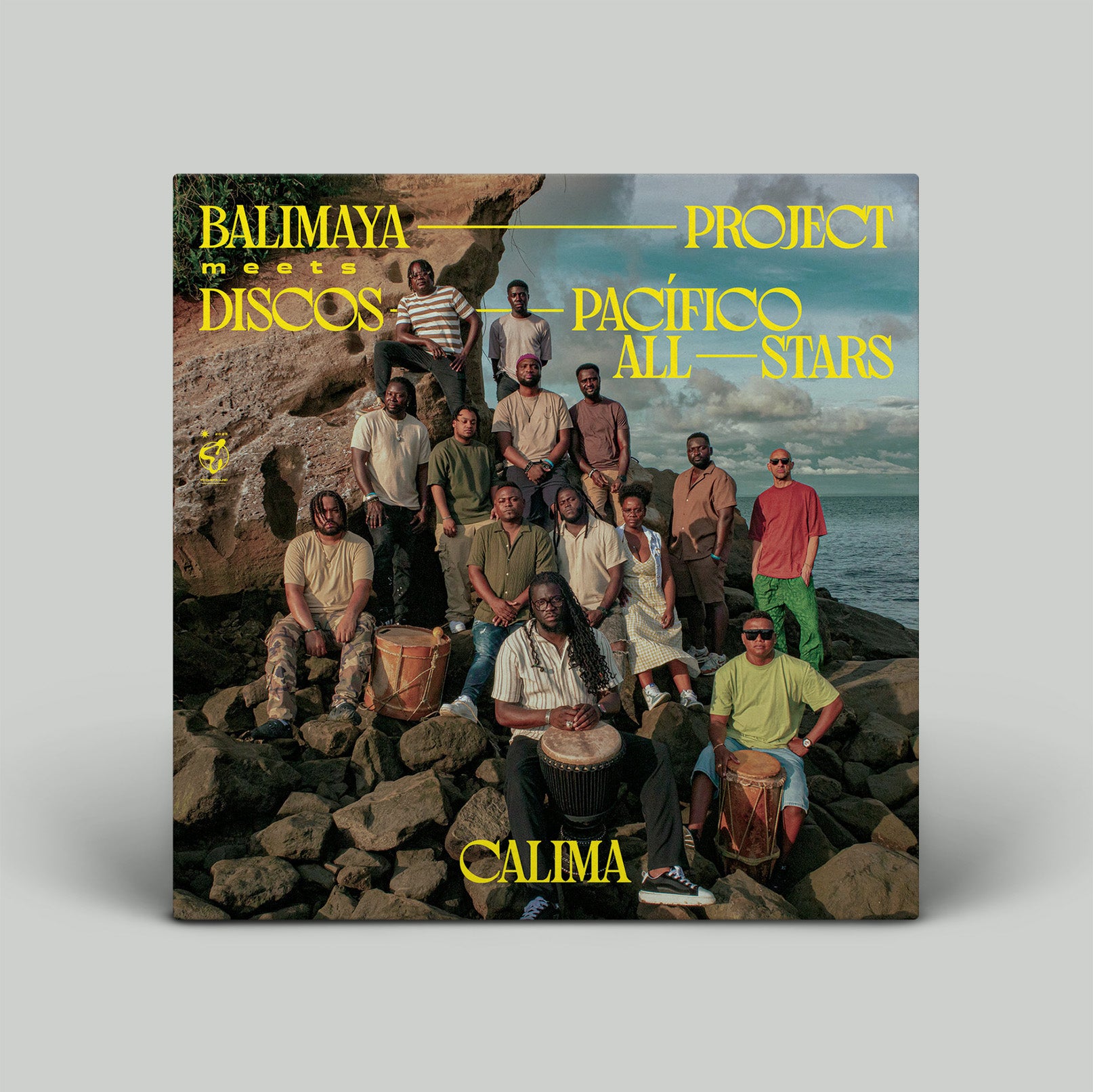 Album cover featuring a group of people by the ocean with text 'Balimaya Project Discos Pacifico All Stars Calima'.